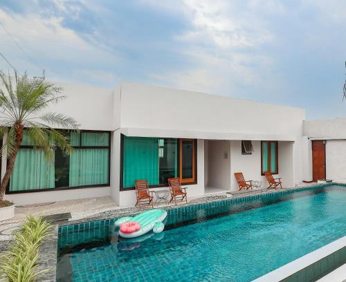 San Sai Villa | Da Xiang Villa with Private Pool in Chiang Mai