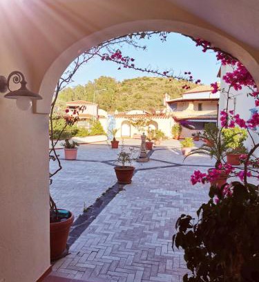 Sos Alinos Apartment | Da zio salvo, esclusivo appartamento con veranda, a due passi dal mare!