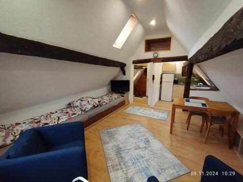 Alsfeld Apartment | Dachgeschosswohnung in der Altstadt inklusive Parkplatz