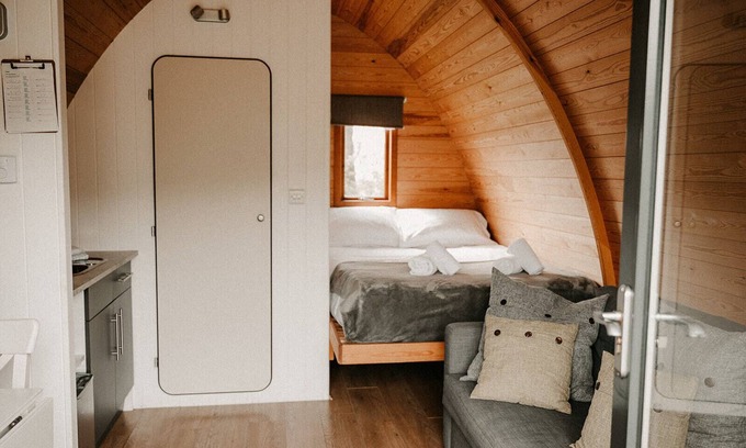 Torver Apartment | Daffodil Glamping Pod