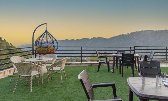 Kasauli Apartment | Dafyy Alone