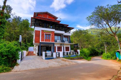 Thirunelly House | Dakshinakasi Guest House