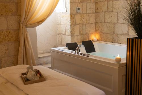 Bisceglie House | Damà Luxury Room con Jacuzzi