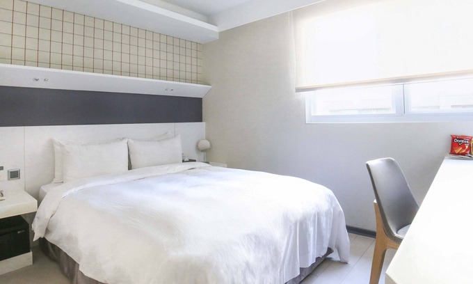 Shilin Hotel | Dandy Hotel Tianmu Branch