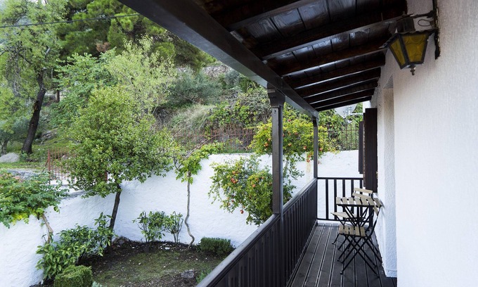 Amfikleia-Elateia Villa | Dandy on the Hill in Parnassus| Villa Pasifne - Amfikleia Village |
