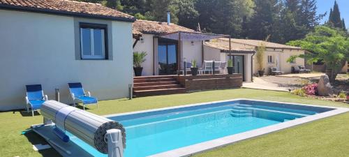 Clermont-l'Herault House | Dans la nature, proche mer, villa de Standing avec piscine, jaccusi