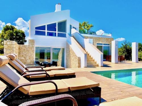 Roda Villa | Danune Luxury Beachfront Villa with private pool by DadoVillas