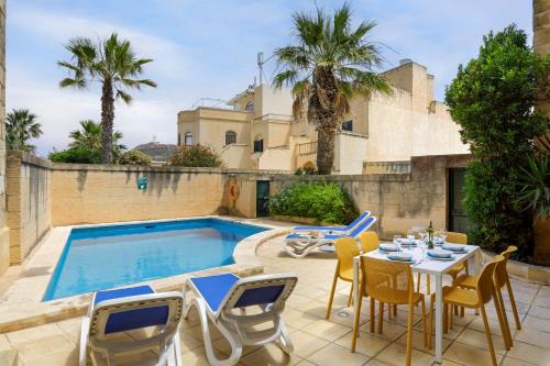 Ta' Għammar Villa | Dar tal-Patri Farmhouse with Private Pool
