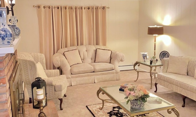 Stamford House | Darien Home