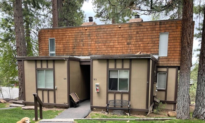Dollar Point House | Darling Cabin at the Heart of Tahoe City. Pool. Jacuzzi. Wifi. Tennis.