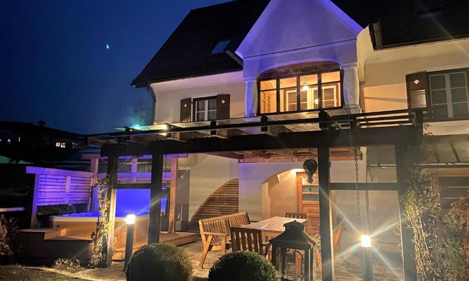 Eibiswald Villa | das "Ferienhaus Eibiswald" Landhaus Refugium im Schilcherland - Sauna und Spa
