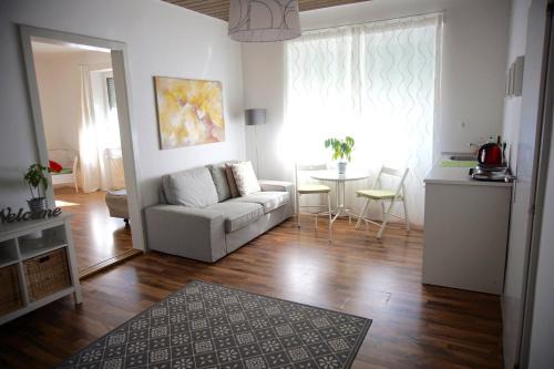 Weiden am See Apartment | Das Tulpen Apartment