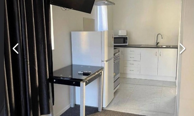 Papakura Hotel | Dash motel