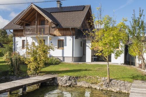Traunkirchen House | dastraunseehaus