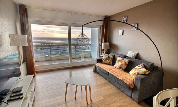 Hardelot-Plage Apartment | DAUPHINS E3 : Apartment with beautiful sea view, 3rd floor, for up to 4 people