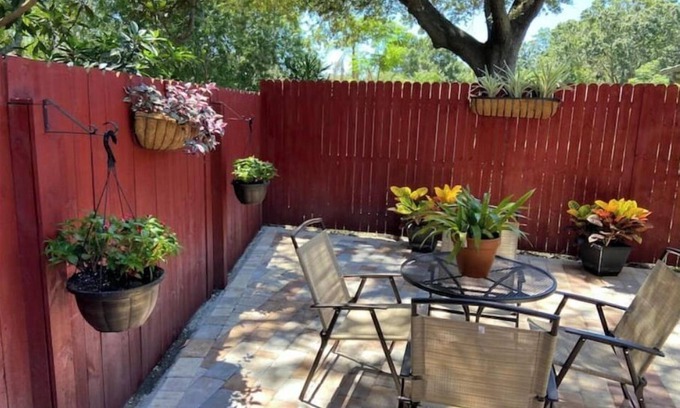Citrus Park Apartment | Davenport Dream Suite