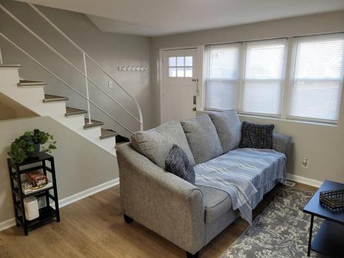 Joslyn Castle Apartment | Davenport Dwellings Midtown Convenience