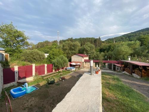 Kaputan Villa | David guest house LOFT Коттеджи на берегу реки