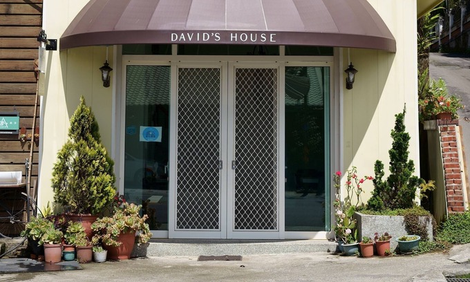 Fanlu Bed & Breakfast | David's House