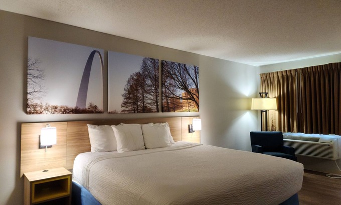 Collinsville Hotel | Days Inn by Wyndham Collinsville/St. Louis