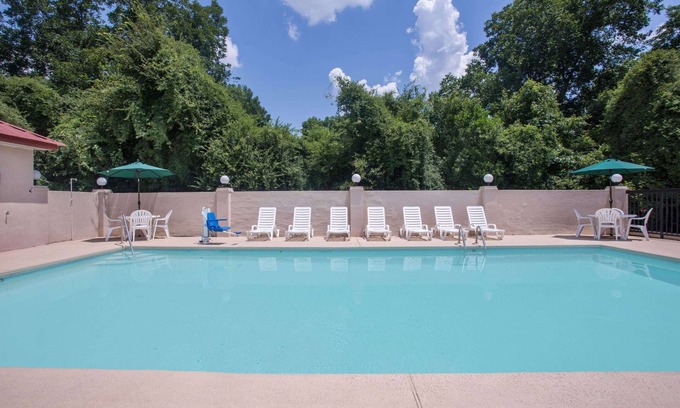 Dublin Hotel | Days Inn by Wyndham Dublin GA