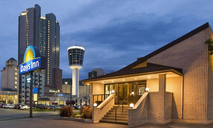 Fallsview Hotel | Days Inn by Wyndham Fallsview