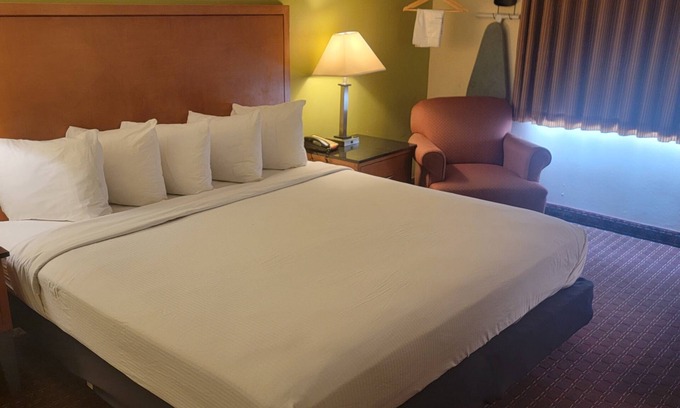 Fort Dodge Hotel | Days Inn by Wyndham Fort Dodge