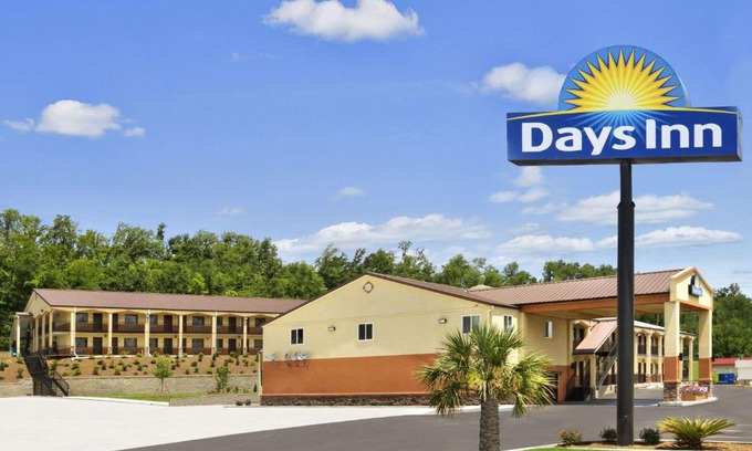 Fultondale Hotel | Days Inn by Wyndham Fultondale