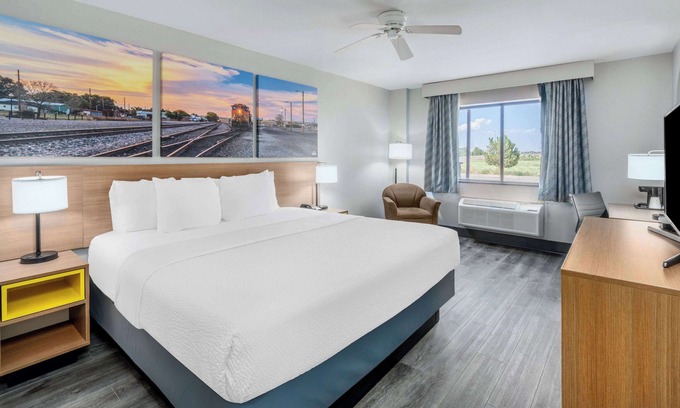 Lamar Hotel | Days Inn by Wyndham Lamar