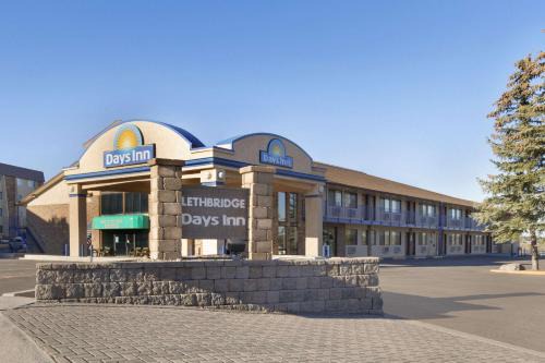 Downtown Hotel | Days Inn by Wyndham Lethbridge
