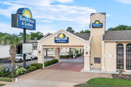 Nacogdoches Hotel | Days Inn by Wyndham Nacogdoches/SFA University/Downtown