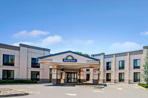 Parsippany Hotel | Days Inn by Wyndham Parsippany