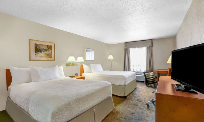 Red Deer Hotel | Days Inn by Wyndham Red Deer