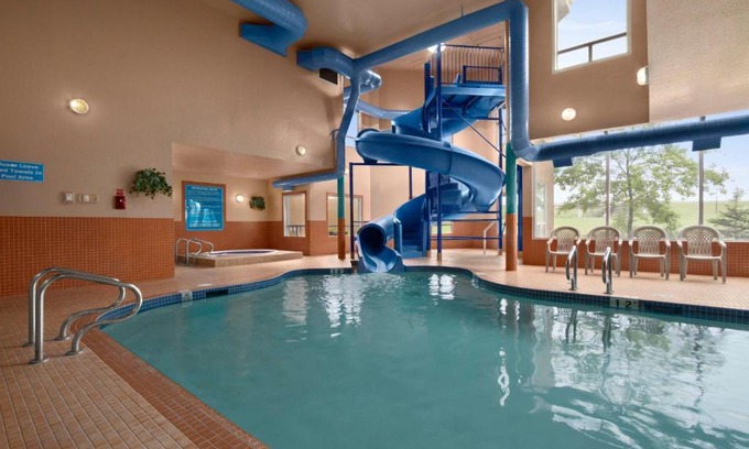 Red Deer Hotel | Days Inn by Wyndham Red Deer