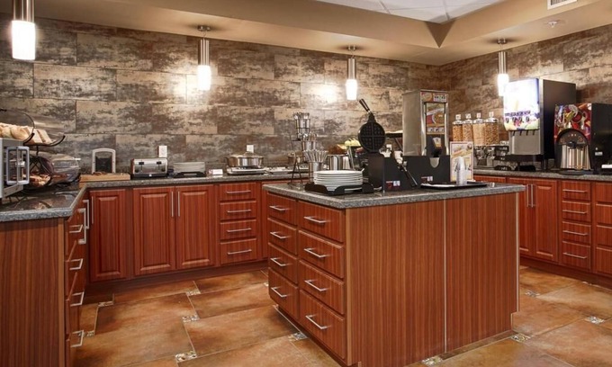 Redwater Hotel | Days Inn by Wyndham Redwater