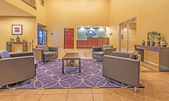 Rockdale Hotel | Days Inn by Wyndham Rockdale Texas