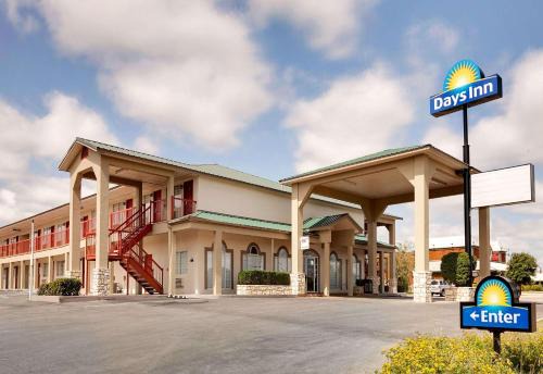 San Angelo Hotel | Days Inn by Wyndham San Angelo