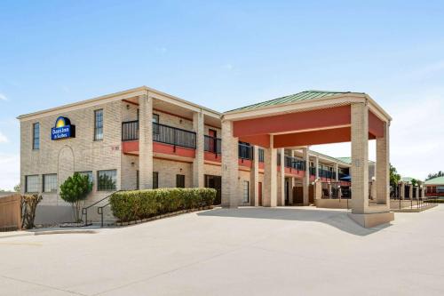 Wetmore Hotel | Days Inn by Wyndham San Antonio Near Fiesta Park