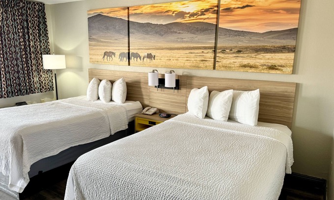 Van Horn Hotel | Days Inn by Wyndham Van Horn TX