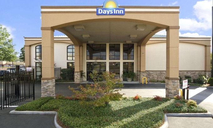 Tuscaloosa Hotel | Days Inn & Suites by Wyndham Tuscaloosa - Univ. of Alabama