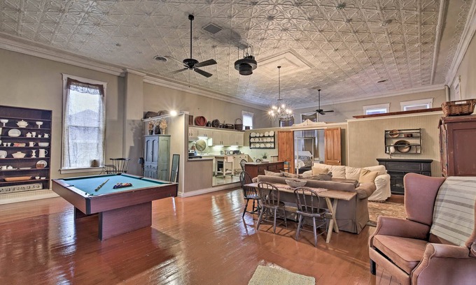 Dayton Apartment | Dayton Apt - 10 Miles to Purdue University!