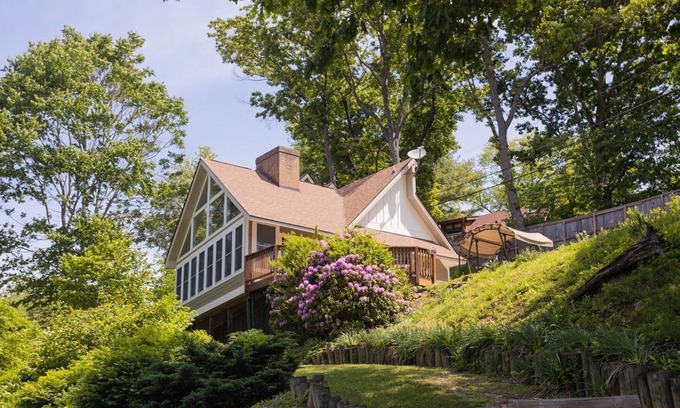 Dublin Cabin | Dbl Dock/Claytor Lake 3BS8 - Dock Holiday