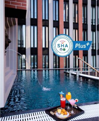 Thapae Hotel | De Chai the Deco Chiang Mai - SHA Plus