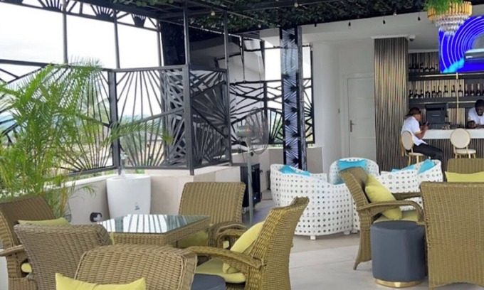Calabar Hotel | De Grand Hotel and Rooftop