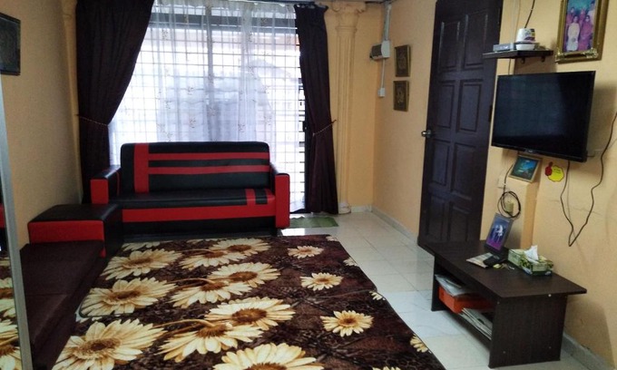 Taman Nyior Setali House | De La Homestay