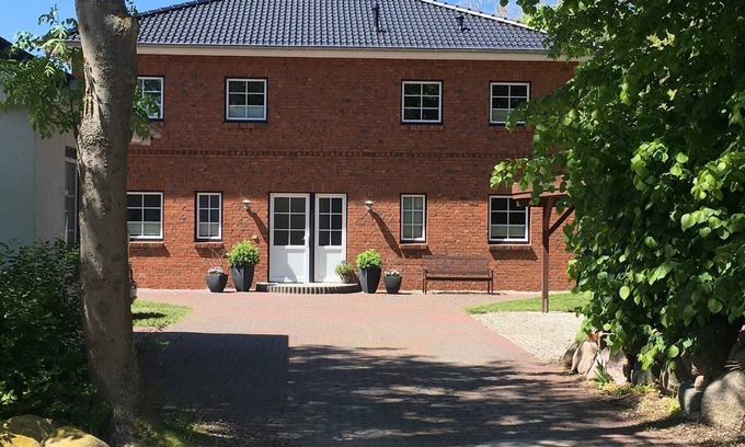Dannau House | Ferienhaus mit Terrasse in Oldenburg