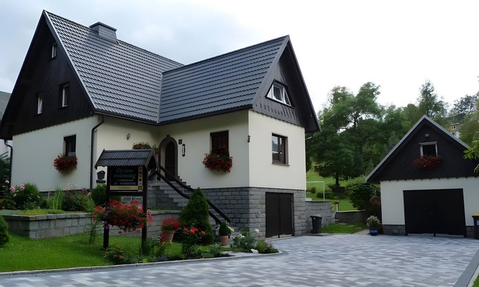 Holzhau Apartment | Apartment 'Gemütliche In Holzhau' with Private Terrace, Private Garden and Wi-Fi