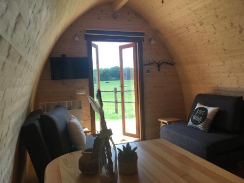 Oisterwijk Cabin | De Rozephoeve Studio