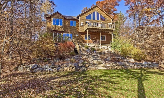 Breezy Point House | Deacon's Lodge Golf: Overlooking Pelican Lake - Breezy Point