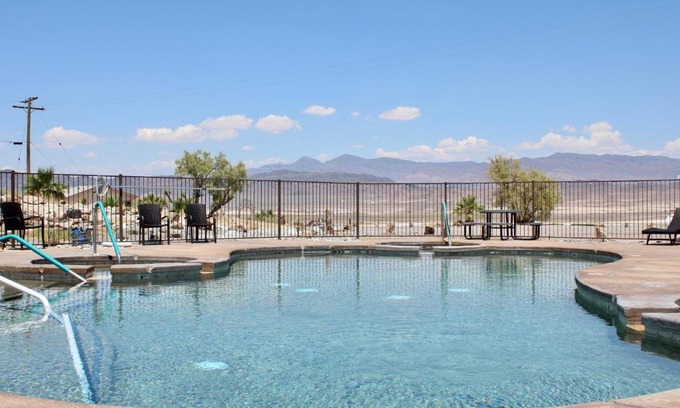 Tecopa House | Death Valley Hot Springs 1 Bedroom